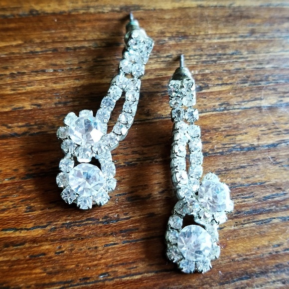 Vintage Necklace and Earrings - Picture 3 of 3